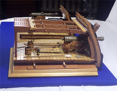Бронзовая 24-х фунтовая пушка  «Le Fleuron», 1729  (3 фрагмента)