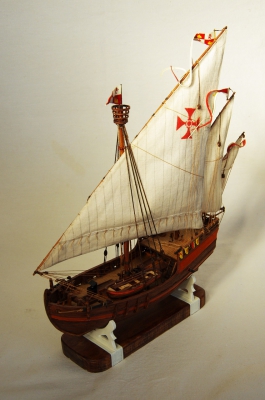 "Нинья" -  каравелла 1-ой экспедиции Колумба 1492г.