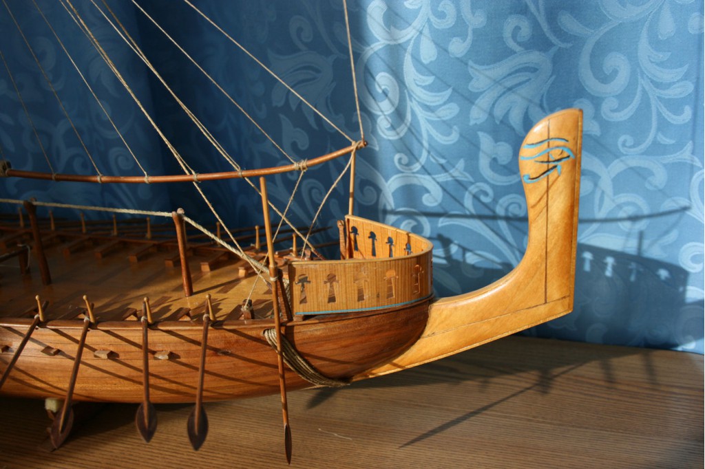 Мореходное торговое судно древнего Египта