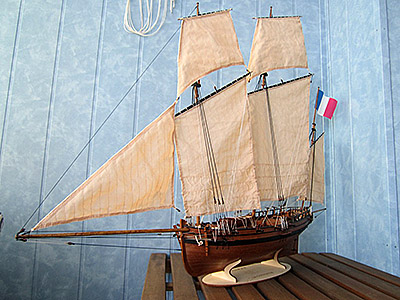 Французский люгер Le Coureur